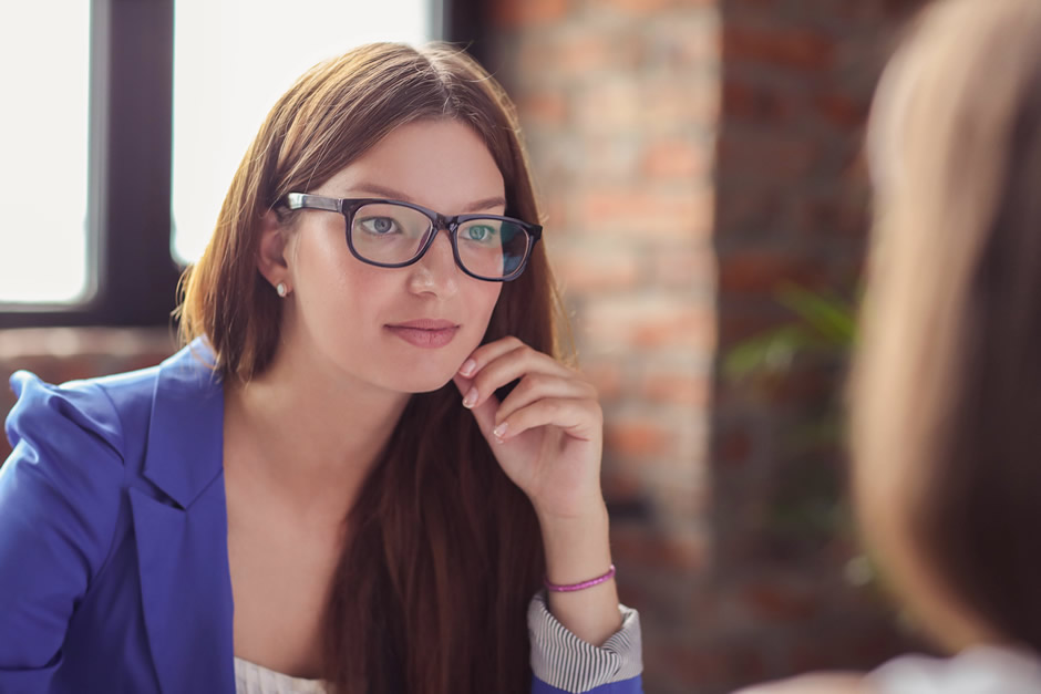 "Cuéntame un poco sobre ti". ¿Cómo contestar a esta pregunta durante una entrevista?